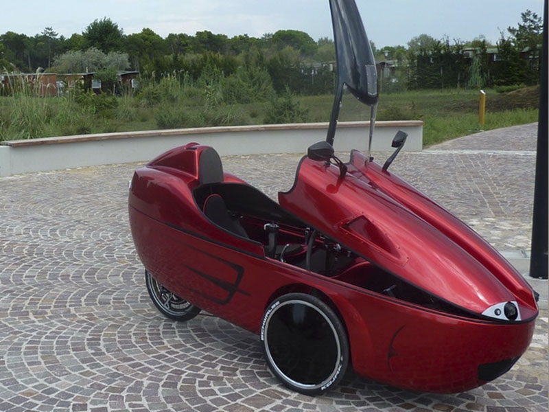 Веломобиль Aston Martin